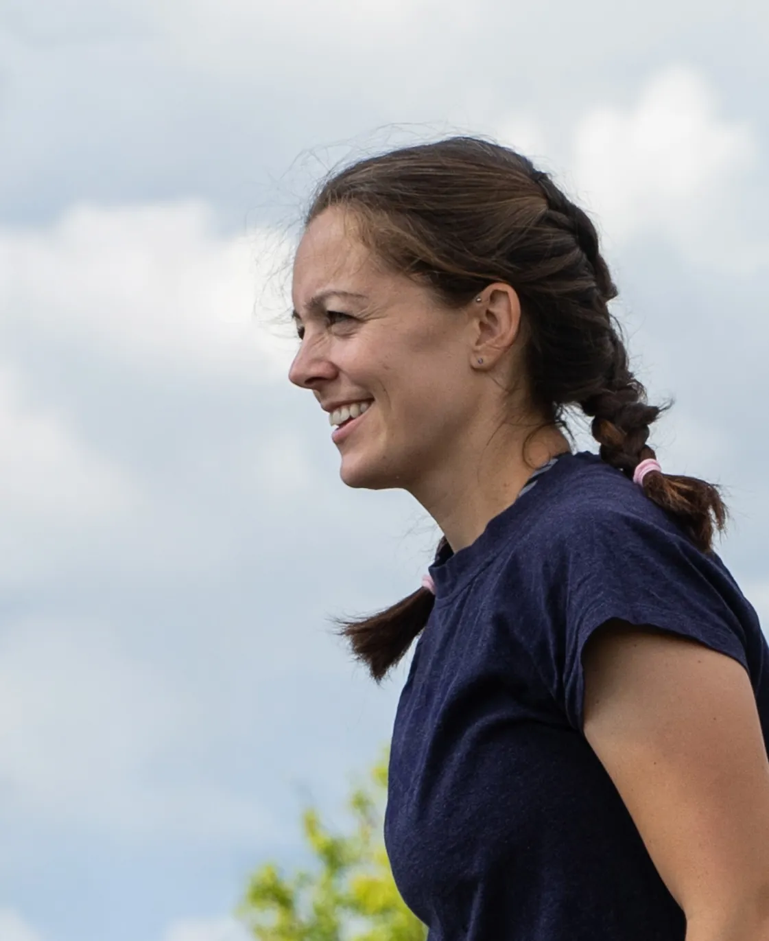 Power Yoga Trainerin Melanie Franke aus Worms lächelt